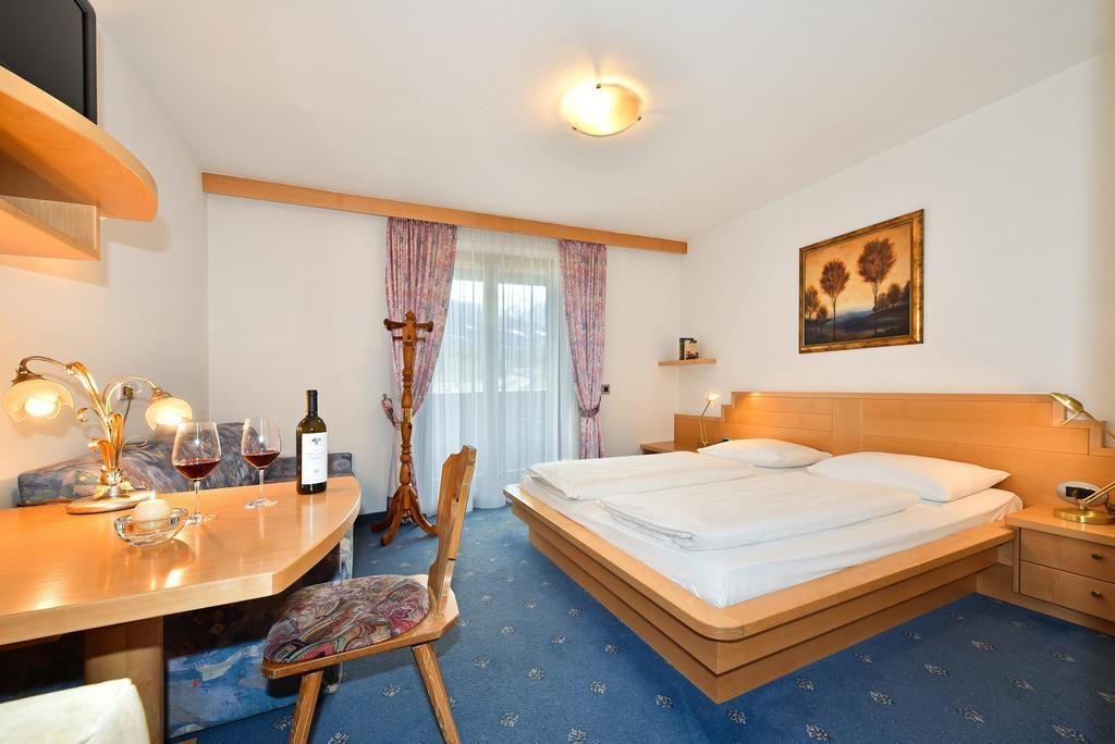 Hotel Hubertushof Natz-Schabs Esterno foto
