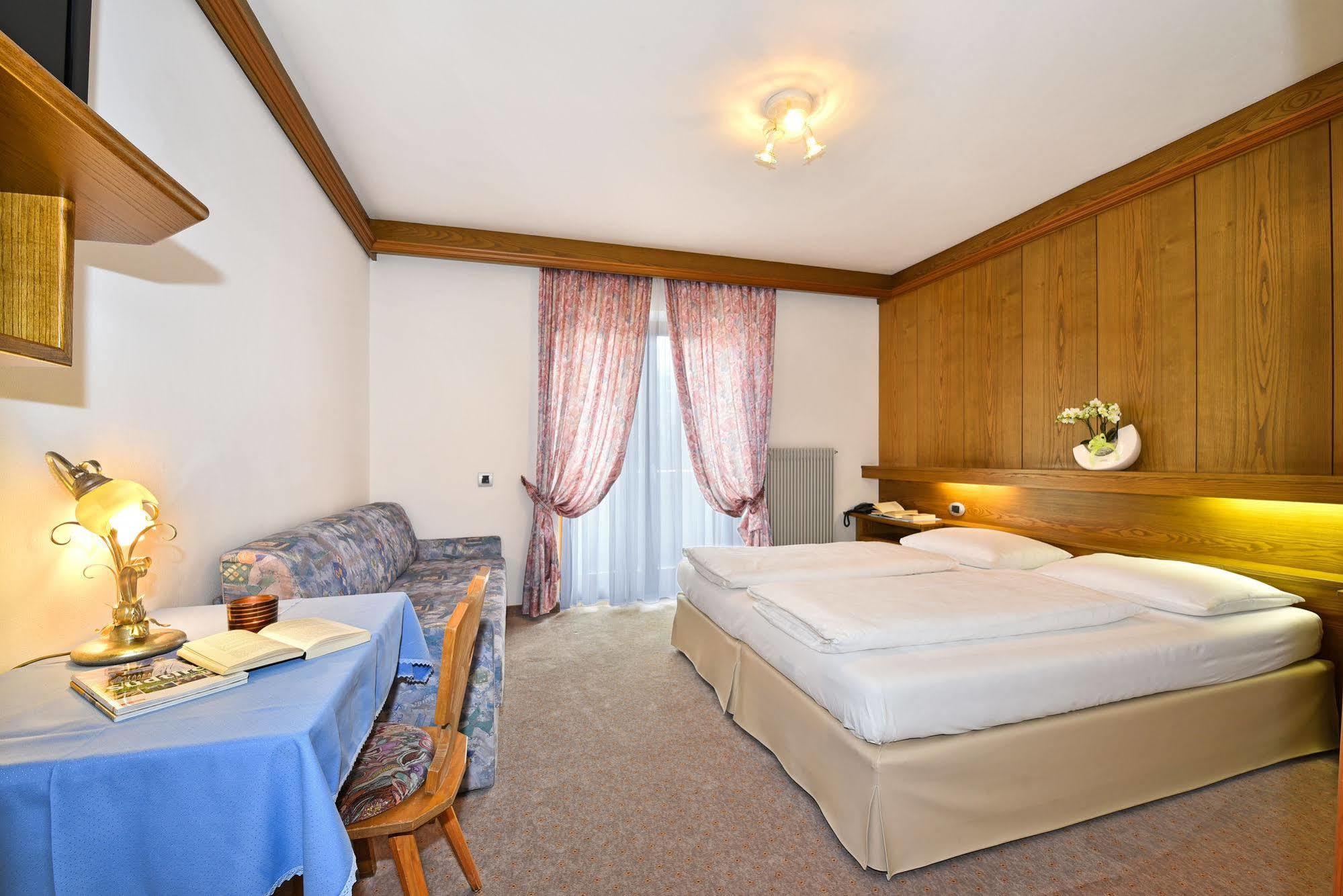 Hotel Hubertushof Natz-Schabs Esterno foto